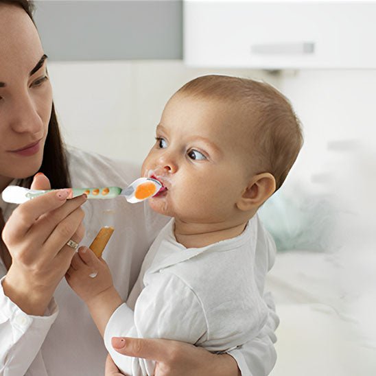 cuillère de bébé à bouillie maison Christofle métal argenté dans sa boite • EUR 45,00 cuillère de bébé à bouillie maison Christofle métal argenté dans sa boite • EUR 45,00