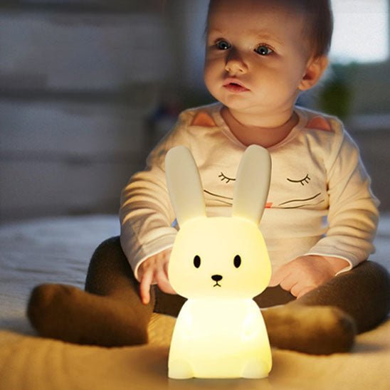 Veilleuse Bébé - Lapin - Assis - Bebe Fripouille